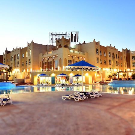 Copthorne Al Jahra Hotel & Resort Kuwait City Exterior foto
